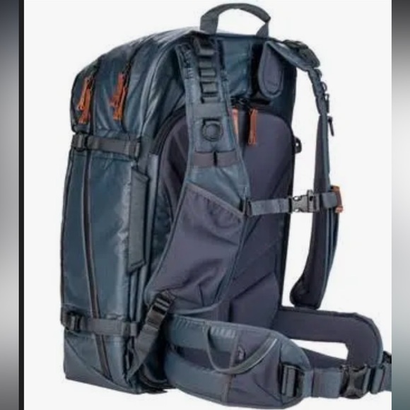 SHIMODA DESIGNS EXPLORE 40 BACKPACK Like New 24x14x10 Blue Night - Picture 3 of 16